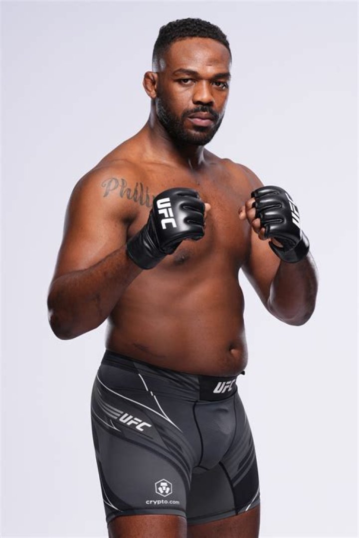 Adam Jones Height, Weight, Net Worth, Age, Birthday, Wikipedia, Who, Instagram, Biography