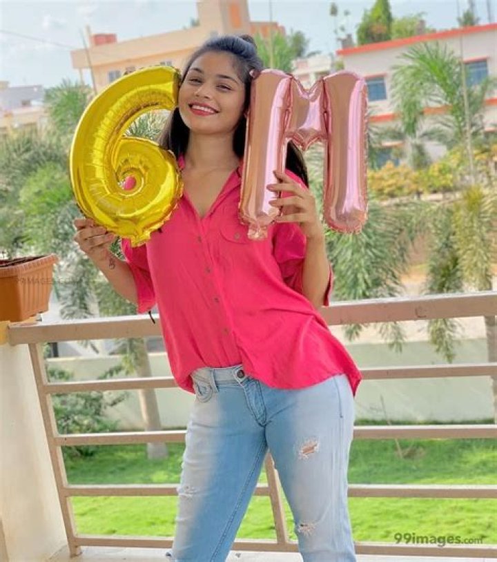 
Bhanu 1006 Height, Weight, Net Worth, Age, Birthday, Wikipedia, Who, Nationality, Biography 