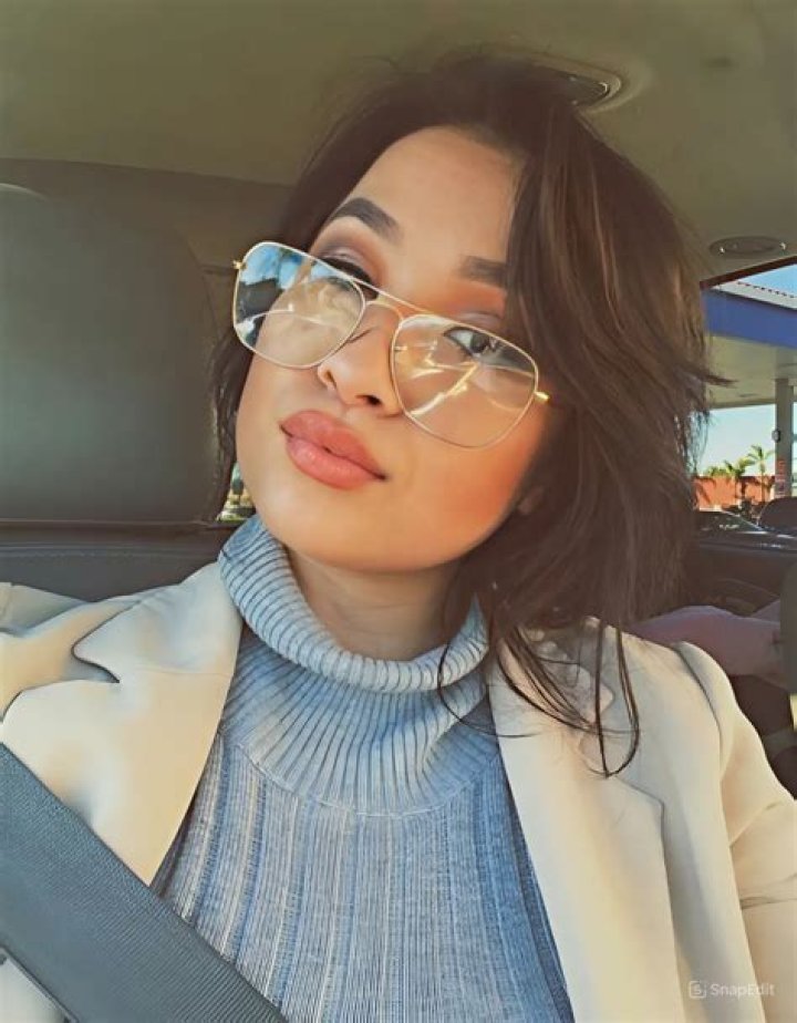 Elizabeth Anne Pelayo Height, Weight, Net Worth, Age, Birthday, Wikipedia, Who, Nationality, Biography