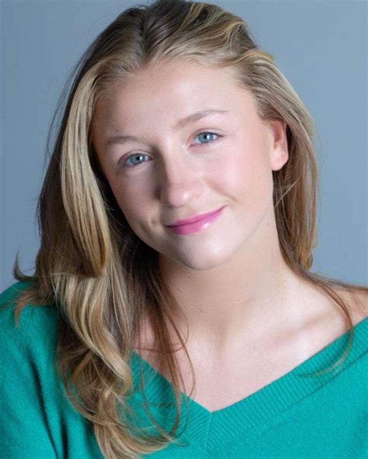 Emma Rayne Lyle Bio, Net Worth 2023, Age, Height