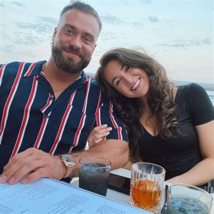 Is Chris Bumstead Married To Courtney King? Relationship Details | Also, Is He Arrested?