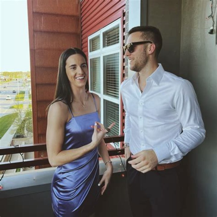 Is Huntergirl Dating A Boyfriend Or Single? American Idol Finalist Lesbian Sexuality And Girlfriend Rumors