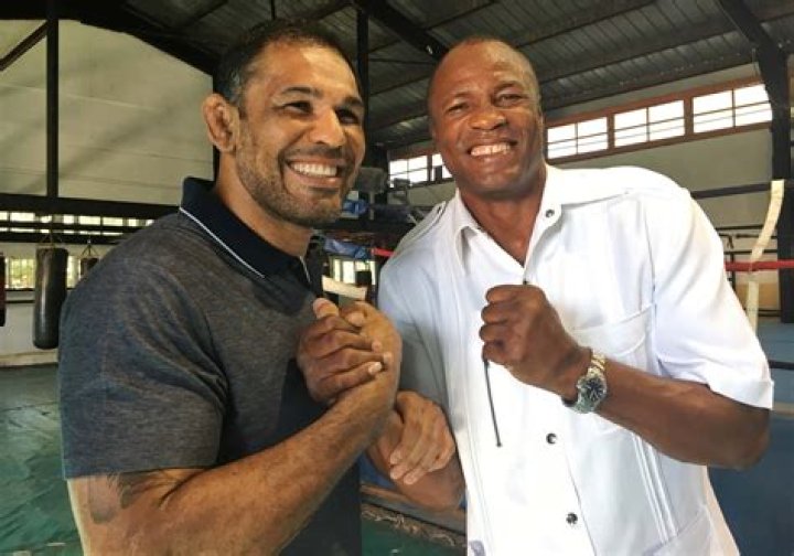 
Is Rogerio Bontorin Married? MMA Fighter’s Love Life Explored 