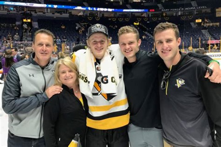 
Jake Guentzel Older Brother Gabe Guentzel Is An Ice Hockey Player For A German Team 