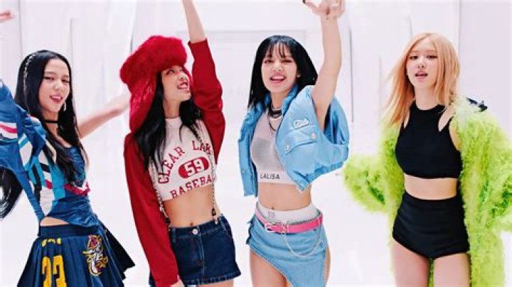 
“Jisoo solo is coming” takes over Twitter trends as BLACKPINK fans rejoice the singer announcing her solo debut 