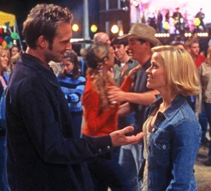 
Josh Lucas Says He’s ‘Campaigned’ Reese Witherspoon for ‘Sweet Home Alabama’ Sequel, She’s ‘So Busy’ 
