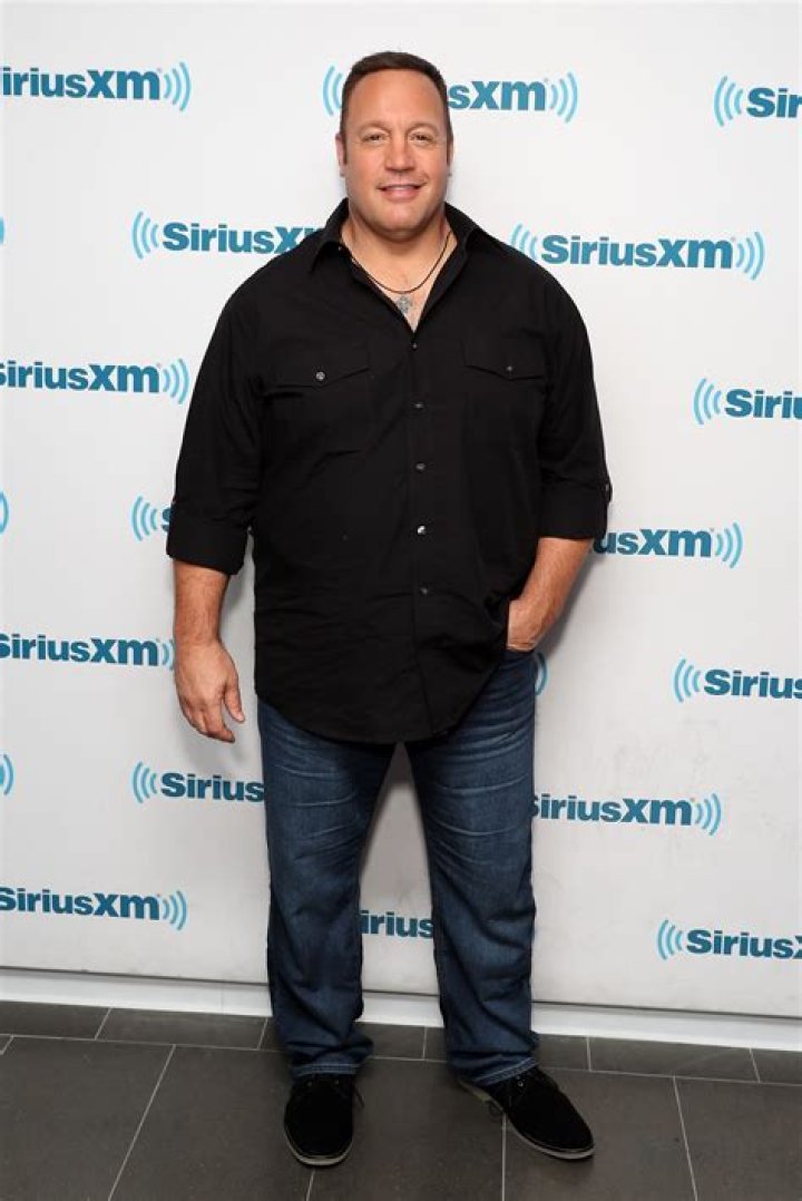 Kevin James Height, Weight, Net Worth, Age, Birthday, Wikipedia, Who, Nationality, Biography