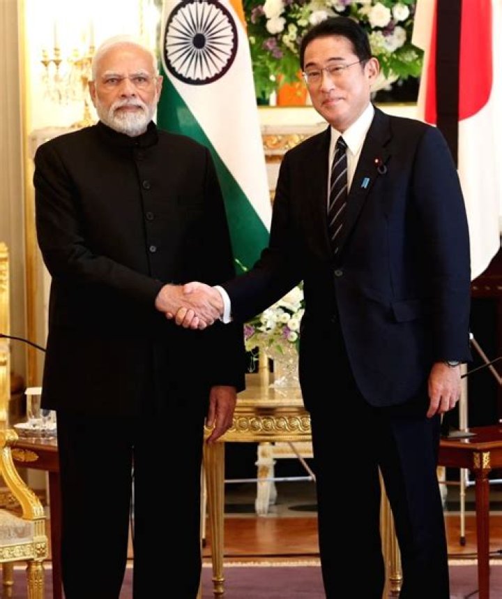 
Modi meets Japanese PM in Tokyo, remembers Shinzo Abe 