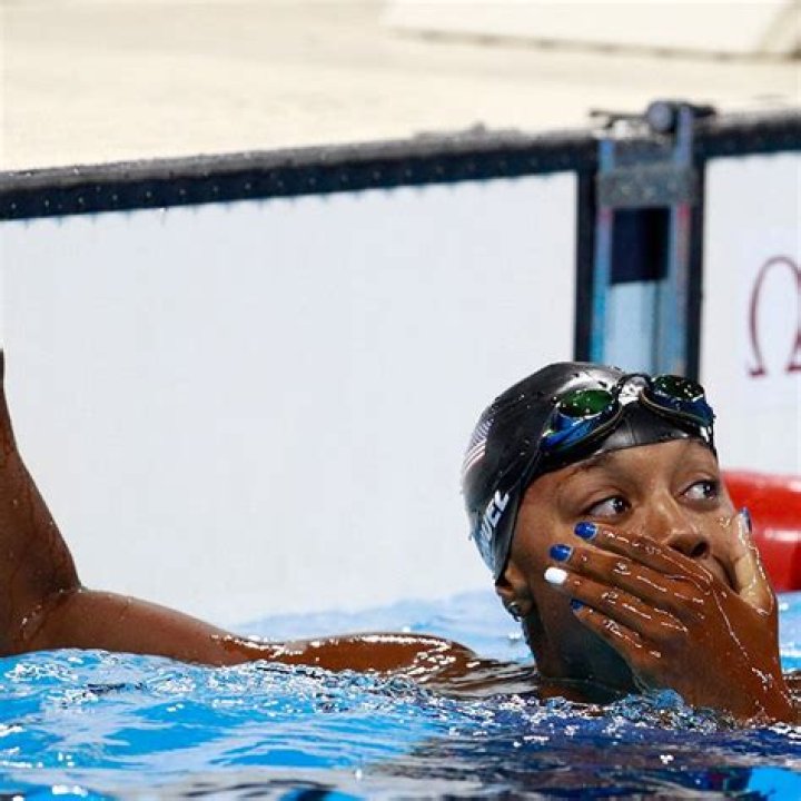 
Olympic Swimmer Simone Manuel Engaged To Boyfriend Denzel Franklin 