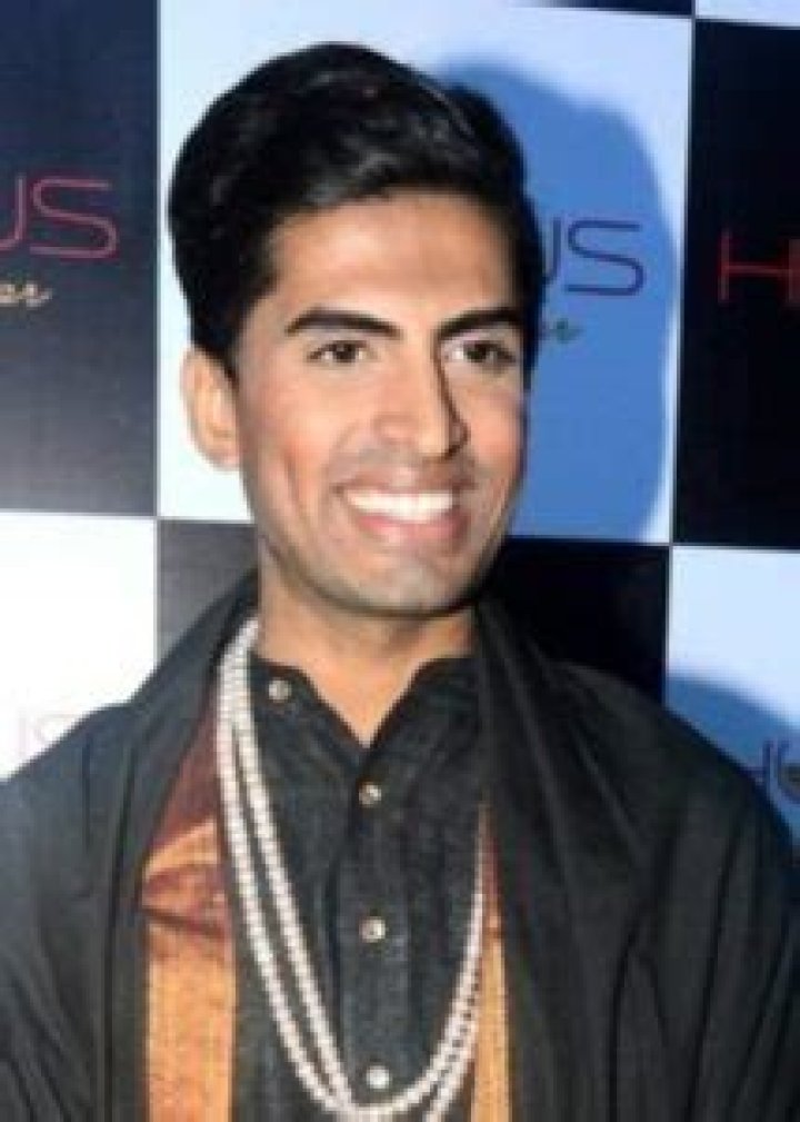
Sushant Divgikar Height, Weight, Net Worth, Age, Birthday, Wikipedia, Who, Nationality, Biography 