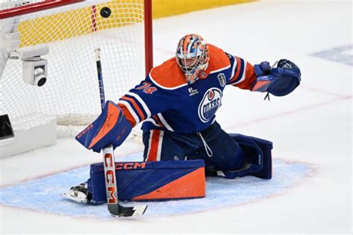 
Who Are Alex Cavallini Parents? Details On American Ice Hockey Goaltender Husband And Family 